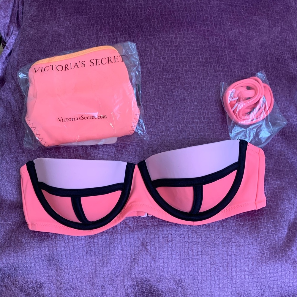 Victoria Secret Color-block Swimsuit - Picture 3 of 5